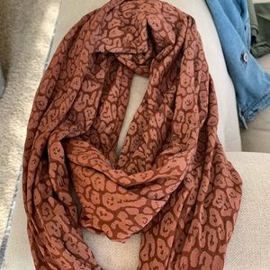 Animal print infinity scarf